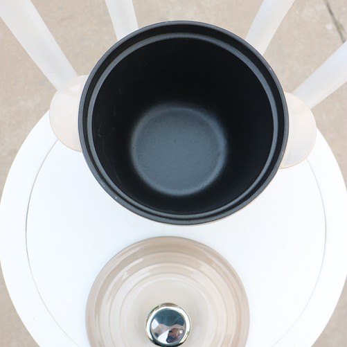 Classic Cast Iron Soup Pot 4 Classic Cast Iron Soup Pot 4