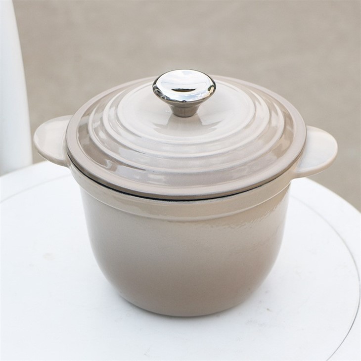 Classic Cast Iron Soup Pot